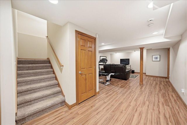 1153 Vale Park Road, Valparaiso, IN 46385