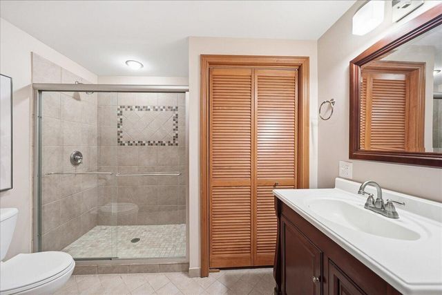 1153 Vale Park Road, Valparaiso, IN 46385