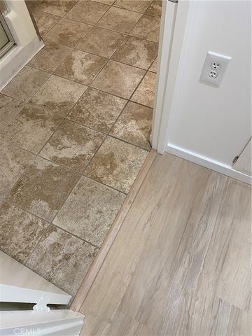 13581 Medinac Ln M5-71E, Seal Beach, CA 90740