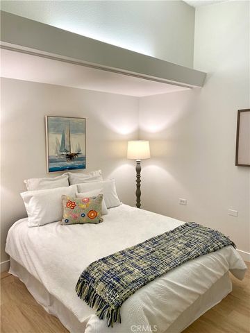 13581 Medinac Ln M5-71E, Seal Beach, CA 90740