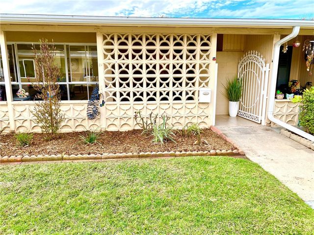 13581 Medinac Ln M5-71E, Seal Beach, CA 90740