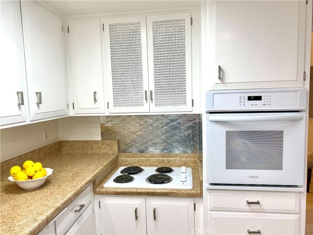 13581 Medinac Ln M5-71E, Seal Beach, CA 90740