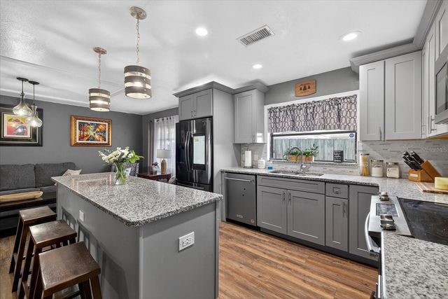 8021 CEDAR RUN DRIVE, Port Richey, FL 34668