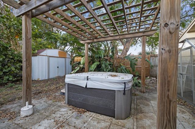 8021 CEDAR RUN DRIVE, Port Richey, FL 34668