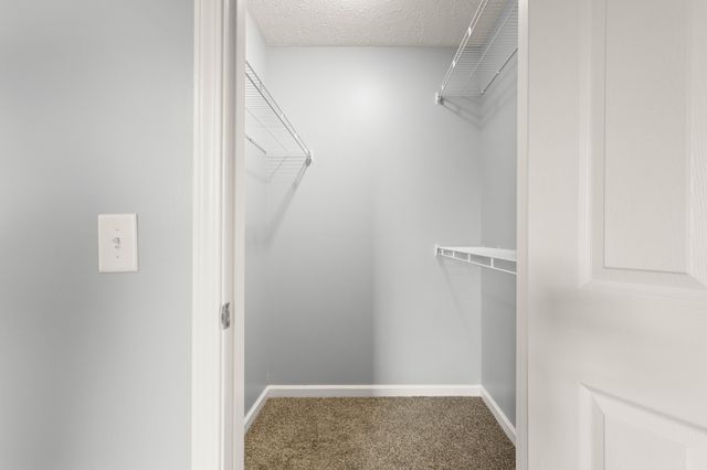 1020 LOGANVIEW WAY, Springfield, TN 37172