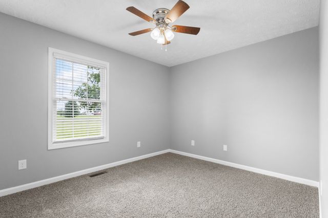 1020 LOGANVIEW WAY, Springfield, TN 37172