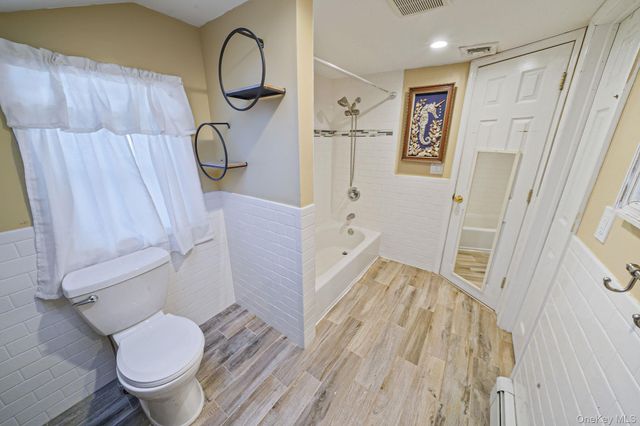 20 Blythe Road, Ronkonkoma, NY 11779