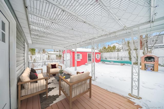 20 Blythe Road, Ronkonkoma, NY 11779