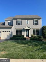 16449 CHATTANOOGA LN, Woodbridge, VA 22191