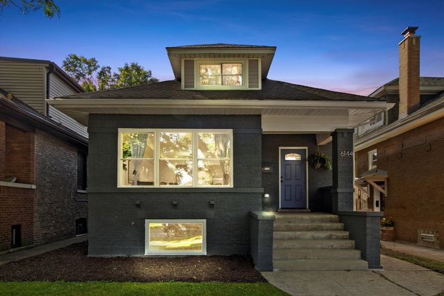 6144 N Maplewood Avenue, Chicago, IL 60659
