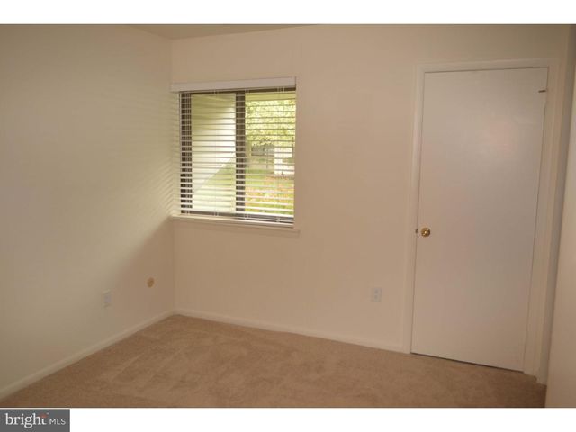23A E DAISY LN, Mount Laurel, NJ 08054