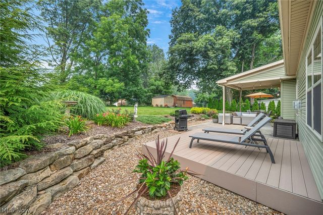 364 31st Street SW, Barberton, OH 44203