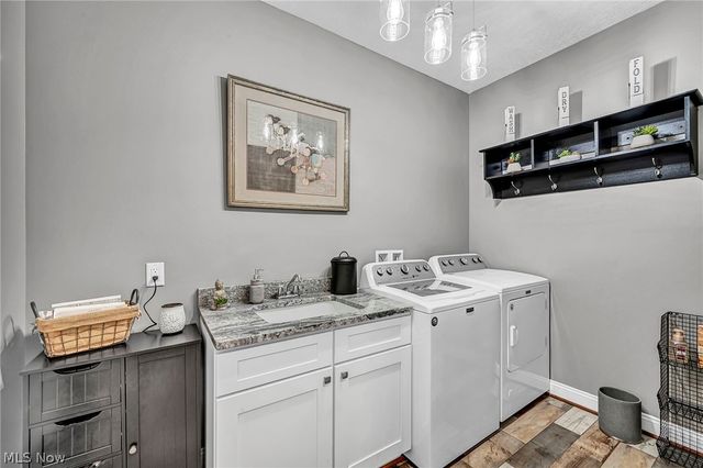 364 31st Street SW, Barberton, OH 44203