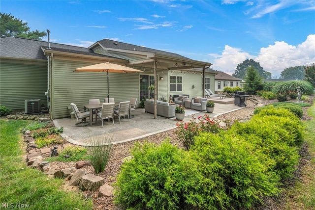 364 31st Street SW, Barberton, OH 44203