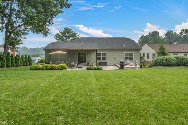 364 31st Street SW, Barberton, OH 44203