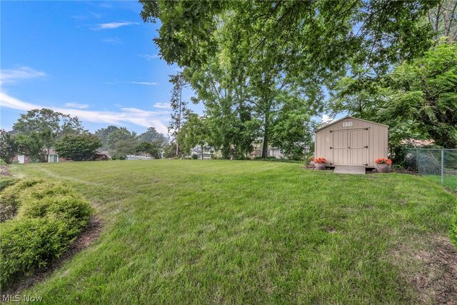 364 31st Street SW, Barberton, OH 44203
