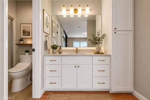 1304 Stanley 10, Glendale, CA 91206