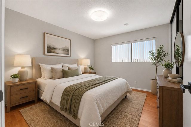 1304 Stanley 10, Glendale, CA 91206