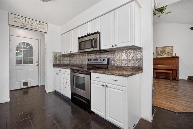 8909 NW 80th Street, Oklahoma City, OK 73132