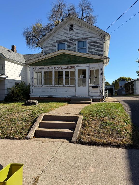 915 4th Street S, Stillwater, MN 55082 — exterior
