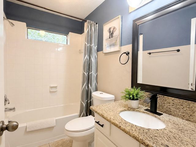 3043 Summercrest Drive, Pearland, TX 77584