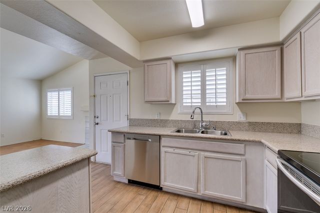 2725 South Nellis Boulevard 2088, Las Vegas, NV 89121