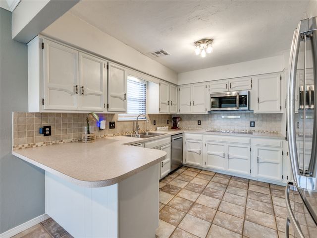12635 S 119TH East Avenue, Broken Arrow, OK 74011