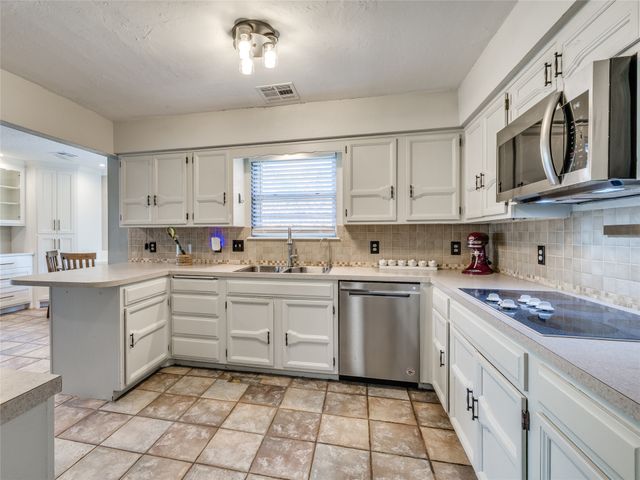 12635 S 119TH East Avenue, Broken Arrow, OK 74011