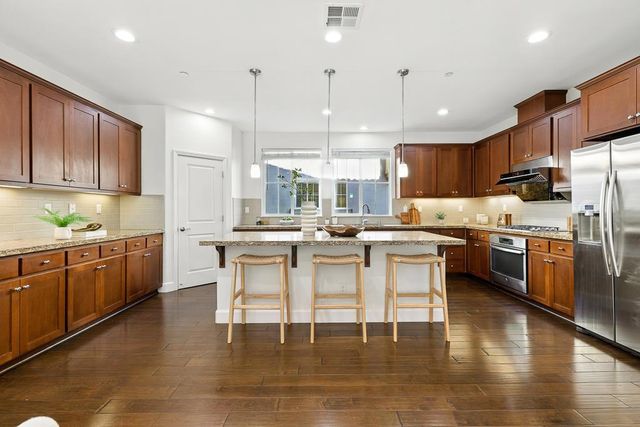 541 Holthouse Terrace, Sunnyvale, CA 94087