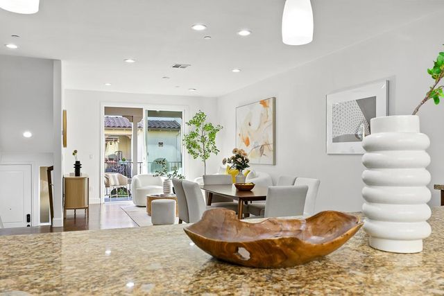 541 Holthouse Terrace, Sunnyvale, CA 94087