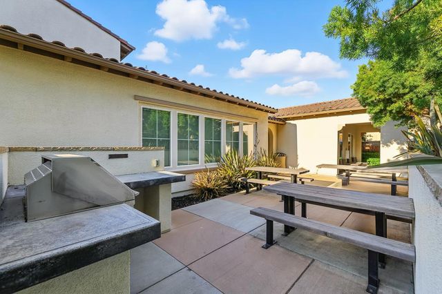 541 Holthouse Terrace, Sunnyvale, CA 94087