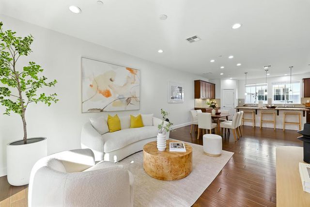 541 Holthouse Terrace, Sunnyvale, CA 94087