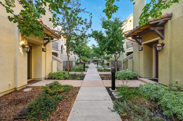 541 Holthouse Terrace, Sunnyvale, CA 94087