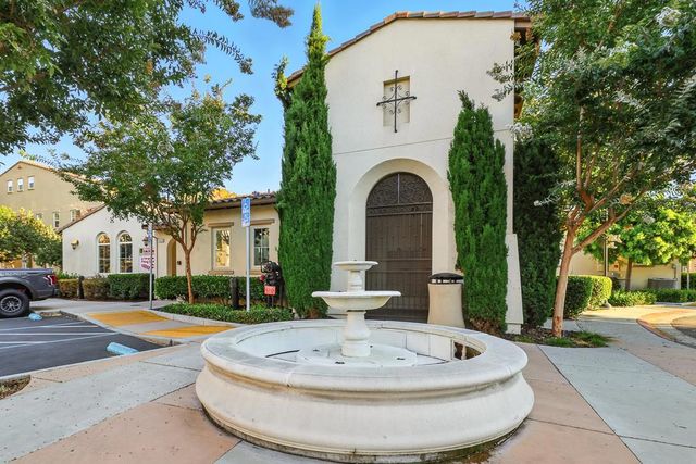 541 Holthouse Terrace, Sunnyvale, CA 94087