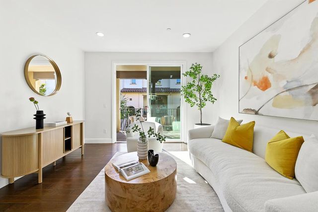 541 Holthouse Terrace, Sunnyvale, CA 94087