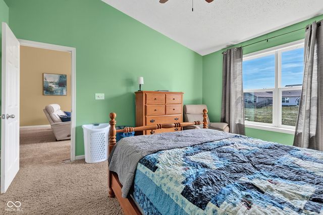 5785 White Pine Road, Whitestown, IN 46075