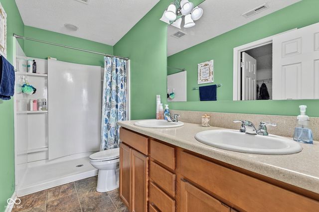 5785 White Pine Road, Whitestown, IN 46075