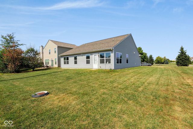 5785 White Pine Road, Whitestown, IN 46075