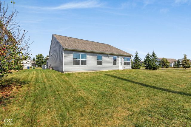 5785 White Pine Road, Whitestown, IN 46075