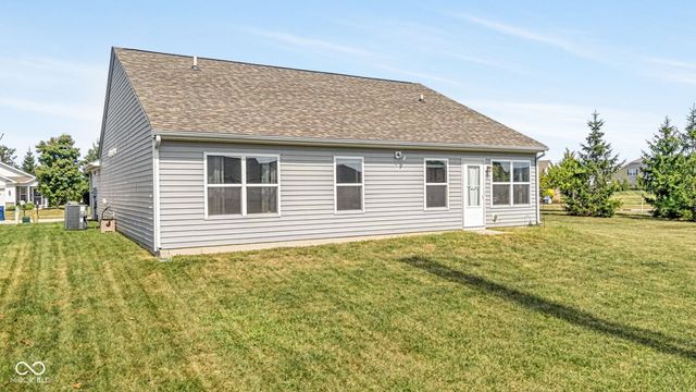 5785 White Pine Road, Whitestown, IN 46075