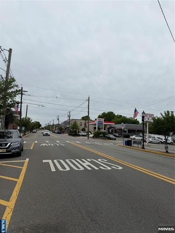 330 Boulevard, Hasbrouck Heights, NJ 07604