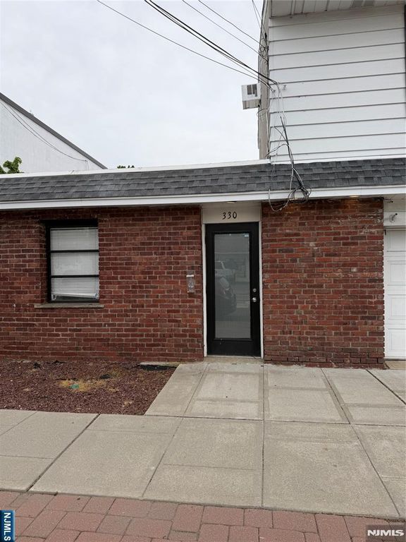 330 Boulevard, Hasbrouck Heights, NJ 07604