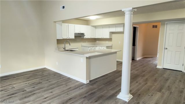 6728 Bayside Drive, Madison, OH 44057