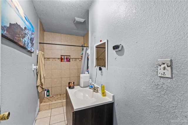 1819 Cristobal Drive, Edinburg, TX 78542