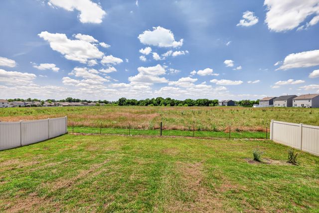 122 William Dylan Dr, Murfreesboro, TN 37129