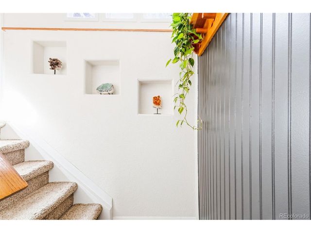 2102 Ridge Dr, Broomfield, CO 80020