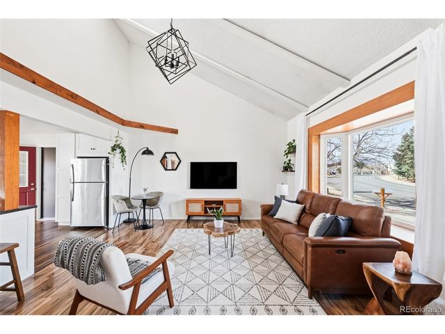 2102 Ridge Dr, Broomfield, CO 80020