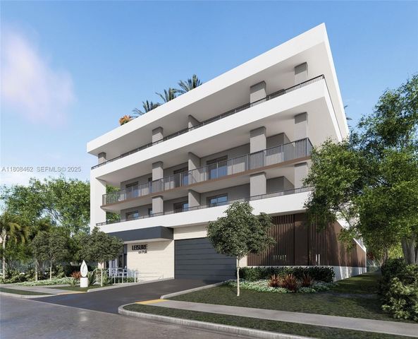 2455 Polk St, Hollywood, FL 33020