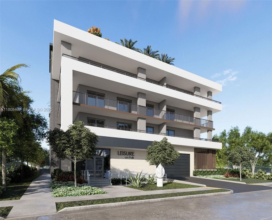 2455 Polk St, Hollywood, FL 33020