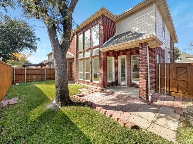 9722 Links Fairway Drive, Rowlett, TX 75089